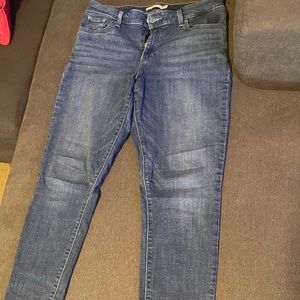Levi’s 711skinny jeans